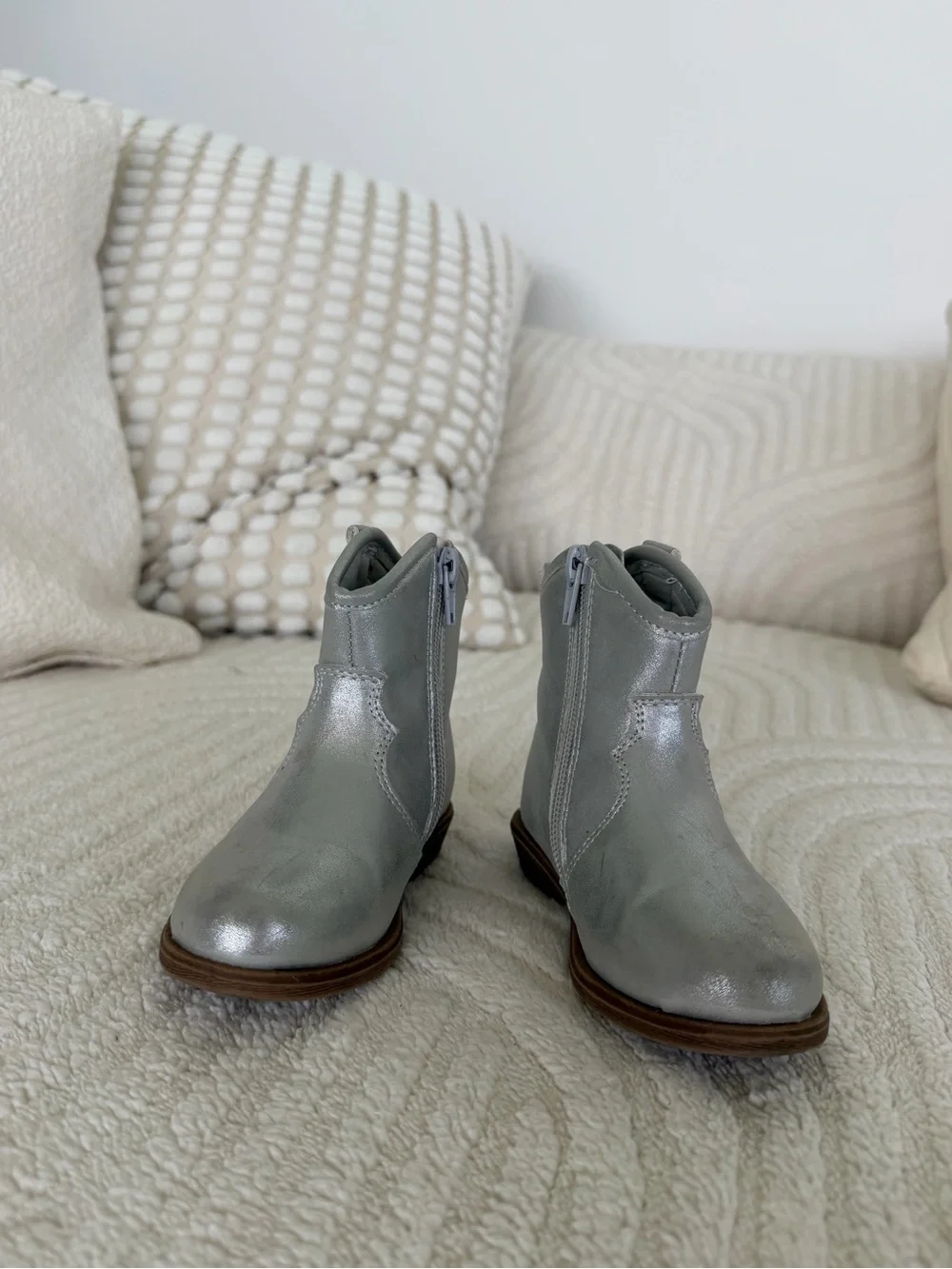 Metallic Silver Kids' Western Booties- size 5- Preloved